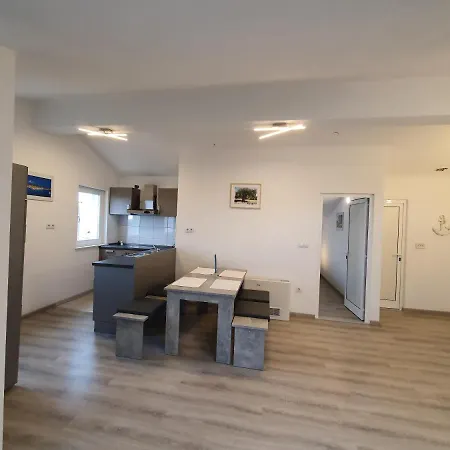 M&m 2 Apartament Bibinje