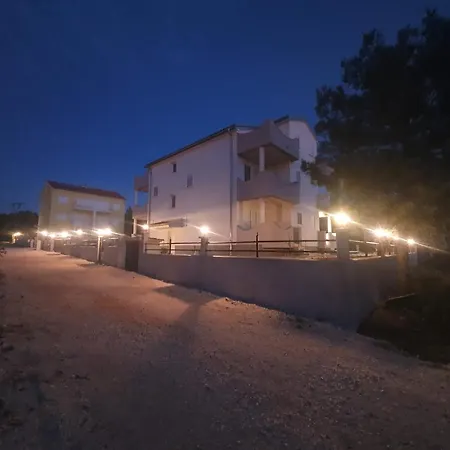 M&m 2 Apartament Bibinje
